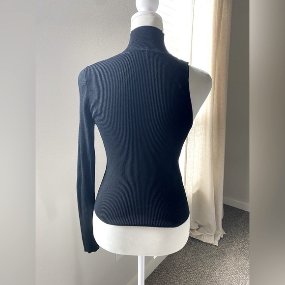 NWOT Zara Turtleneck Half-sleeve Top - Picture 2 of 4